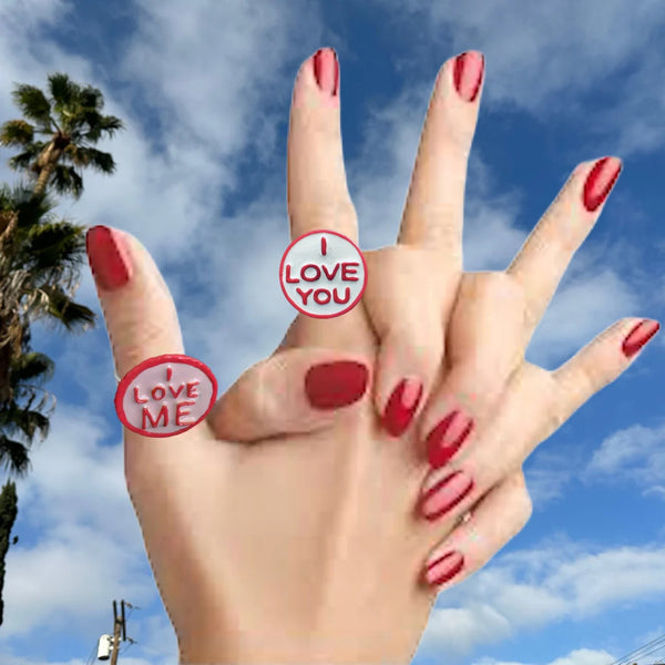 I LOVE ME Sterling Silver Gum-Ball Ring is handmade and hand-enameled and hand-signed--all right here in the good ole USA.Approximately 7/8” diameter. Come gift boxes and ready to give, or receive. Start with yourself and feel the love radiate back. If you love yourself, you will feel too good to even care.