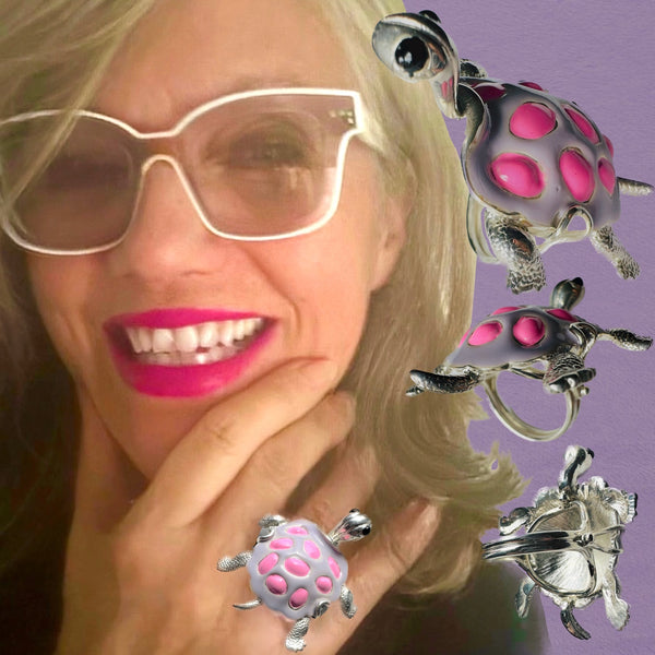 "La Tortue" POP ART Lilac/Pink Hand-Enameled Sterling Silver Turtle Ring