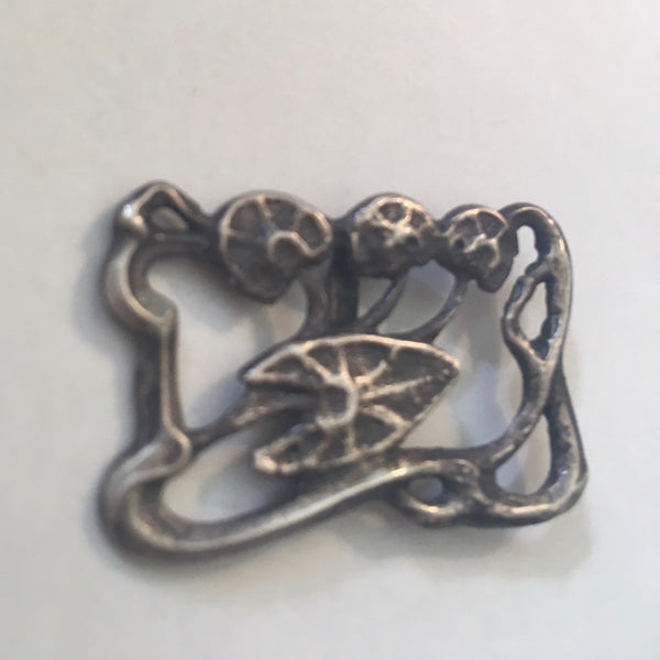 This is one Lily Pad which requires no frog-to-prince to transform its wearer to beautiful maiden status. Slide wired ribbon, leather cord or delicate chains and it becomes a different necklace.
