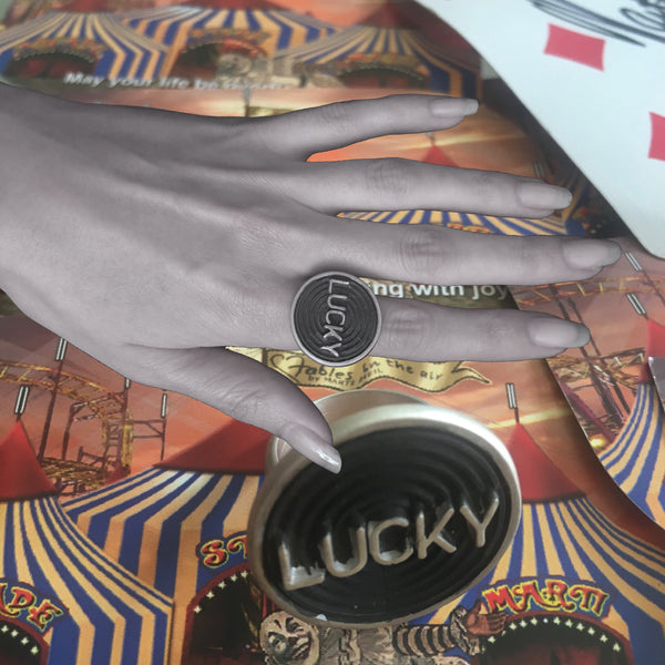 LUCKY Ring